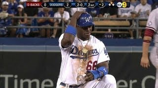 ARI@LAD: Puig steals second in the second inning