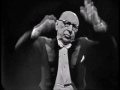 Stravinsky conducts 