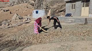 The daily life of the nomads of Yusuf and Parvaneh in the mountain hut