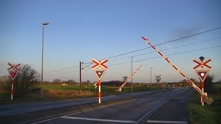 Spoorwegovergang Sønderborg (DK) // Railroad crossing // Jernbaneoverskæring