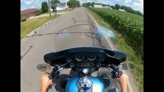 Harley Davidson 2011 Ultra Limited Ride to work summer 2012.wmv