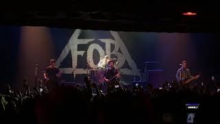 FALL OUT BOY - CHICAGO IS SO TWO YEARS AGO (CLIP) - HOUSE OF BLUES CHICAGO 9/16/17