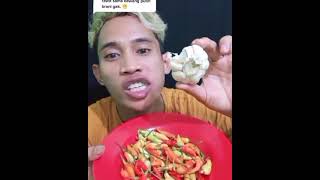 GILA‼ mukbang bawang putih sama cabe satu piring penuh