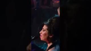 Amy's stunning duet with Paul Weller on Later... with Jools Holland on New Year's Eve in 2006. 🖤