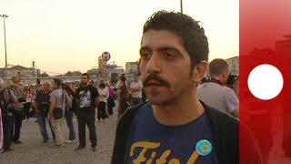 Les hommes debout, nouveaux héros de la contestation en Turquie