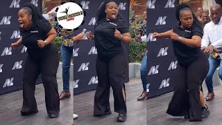 This African Teacher Dance Moves Goes Viral🔥🔥| Can’t Stop Watching😍!