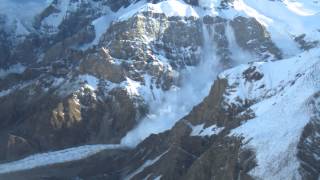 Avalanche on the peak Korzhenevskaya