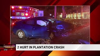 2 hospitalized after car crash in Plantation