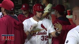 PHI@STL: Adams knocks in 10th Cardinals run of game