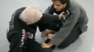 Jiu-Jitsu - Estrangulamento Rodado.