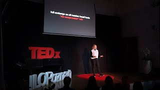 Building the Peace Movement of our Times | Wiktoria Jędroszkowiak | TEDxIILOPoznań