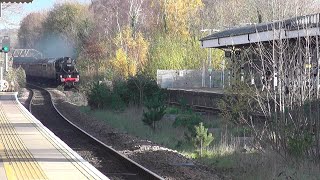 44871 on 1Z82 'Sherborne Christmas Carol' rushing through Andover on 6/12/22.