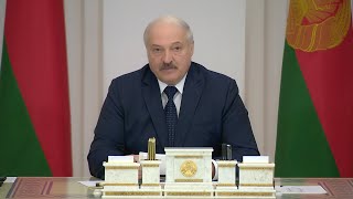 Лукашенко о погибших лётчиках: Боролись до конца! Понимали: беда будет, если самолёт упадёт на жилые