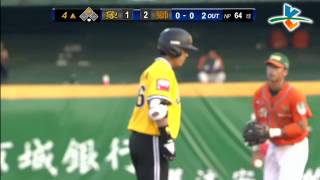 20130630 CPBL 象 VS 獅 4上 周思齊沿一壘邊線二壘安打 連續35場上壘