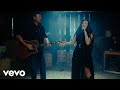 Noah Cyrus – Apple Tree – VERSURI