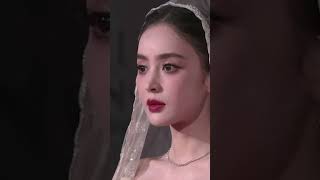 古力娜扎今日elle红毯现场异域公主扮相 美的惊人Gulnazar's exotic princess on the red carpet today is amazingly beautiful