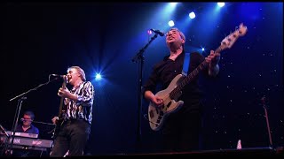 10cc - I'm Mandy, Fly Me - Live at the Shepherd's Bush Empire 2007 (HD)