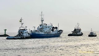 BEAUFORT DBDC IMO 8895097 towed by tugs GRUNO IV PHEK and VITUS OYDC2 Emden