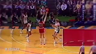 Zone Defence in 80s - Bucks Defence on Michael Jordan (1987.04.13)