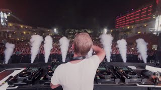 Netflix: Coldplay - A Sky Full Of Stars (Syn Cole Remix) [Avicii Last Show]