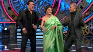 Sapna Choudhary dance Salman Khan & Akshay Kumar | Sapna Choudhary new dance 2020 #sapnanewdancevide
