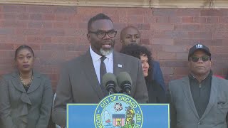 Mayor announces mental health service expansion in Chicago