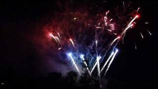 Stuttgarter Lichterfest 2010 - Höhenpark-Killesberg - Feuerwerk-Ausschnitt (nuon) (10.07.2010) (HD)