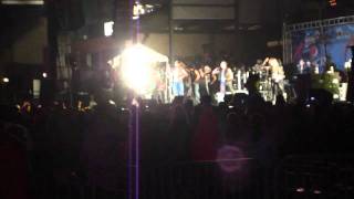 Look At Me Now- Chris Brown (B96 SUMMER BASH)