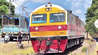 SRT. รถไฟไทยสายใต้หลายขบวนหลากหลายประเภททั้งรถโดยสาร รถสินค้า รถบำรุงทาง ในจังหวัดสุราษฎร์ธานี