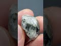 極上！透明感抜群！超高波動ロシア産フェナカイト・パームストーン60.5ct