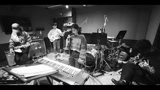 The Floatings - The Girl and The Heron/Studio Sessions