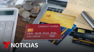 El costo de la vida dispara el uso de las tarjetas de créditos y las deudas | Noticias Telemundo