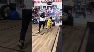 第798集 | 龙飞凤舞.Shaq vs her litter brother playing basketball