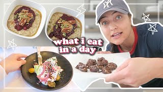 what i eat in a day: VEGAN 🌱 quick + easy meal ideas 2025