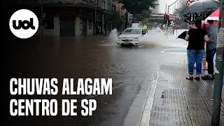 Chuva em SP: centro alaga e faz carros andarem na contramão