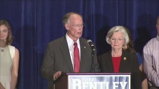 Robert Bentley speaks following reelection