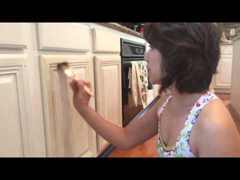Amy Howard Kitchen Makeover -- How to Paint and Distress Kitchen Cabinets Amy Howard Kitchen Makeover -- How to Paint and Distress Kitchen Cabinets