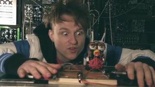 How to sync a circuit bent furby to a synth video #furby #circuitbending