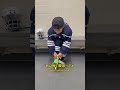 冰球小孩如何自己穿冰鞋？学会这样系鞋带！ hockeyseason fitness icehockey skating goalie gym workout hockeylover