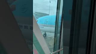 Boarding a Boeing 787 Airplane  |  Korean Air ✈️  Vancouver to Seoul  |  Travel Tip