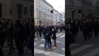 Demo 31.01.21  Wien Polizei marschiert mit