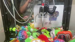 Elaut Little Giga Claw Machine Plays (with EX1/Giga Crane Music)