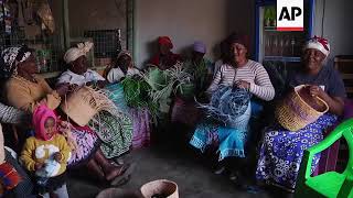 Kenya bans plastic bags to help environment