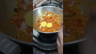 மிக  #மிருதுவான  சப்பாத்தி,#4 நிமிசத்துல  முட்டை மசால்😋👌👍#trending video