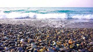 糸魚川ユネスコ世界ジオパーク　ラベンダービーチに流される石ころたち Itoigawa UNESCO Global Geopark - Stones along Lavender Beach