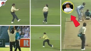 Young Billy Bowden Unique and Funny Umpiring Style FIRST TIME ON TV | All the Players Enjoyed it!!🤣🤣