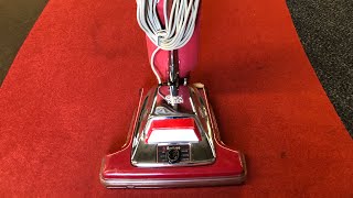 Sanitaire SC899 natural vacuuming