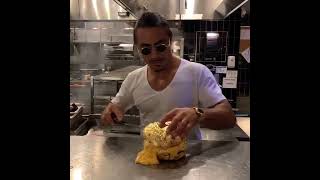 24K GOLD Burger 🍔 Only $300 || Salt bae official