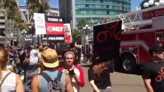 SDCC Damien Devil Religious Protesters A&E Horror San Diego Comic-Con 2015