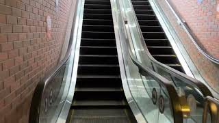 【フジテック】2X エスカレーター　小樽駅 2X escalator Otaru station JR line Hokkaido Japan